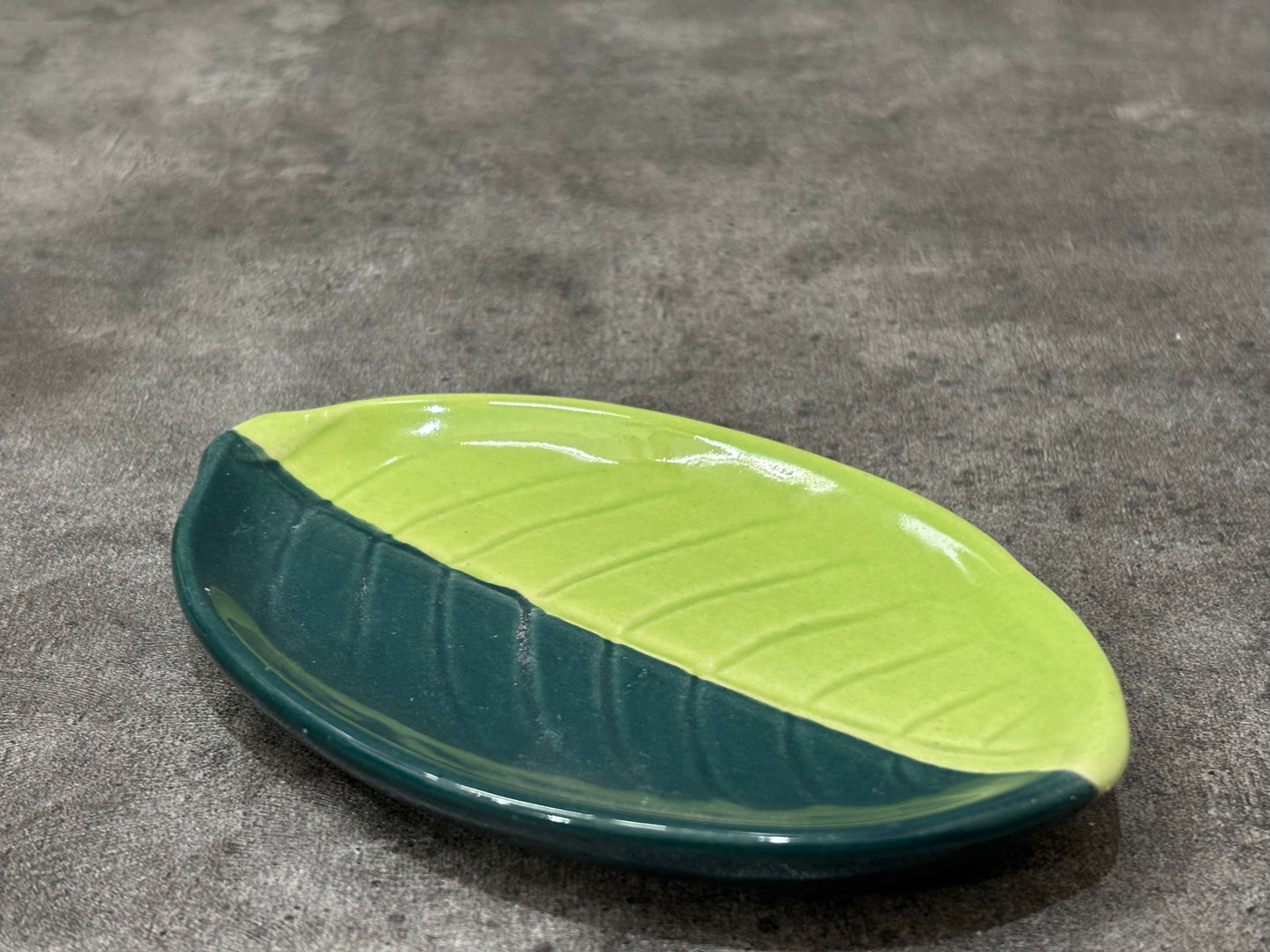 "Tropic Like It's Hot" Pineapple Shaker Set